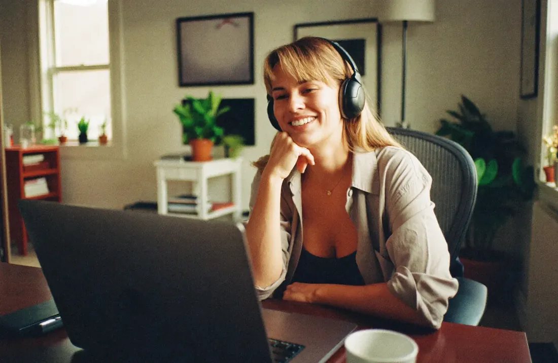 A Peak health coach on a friendly video call